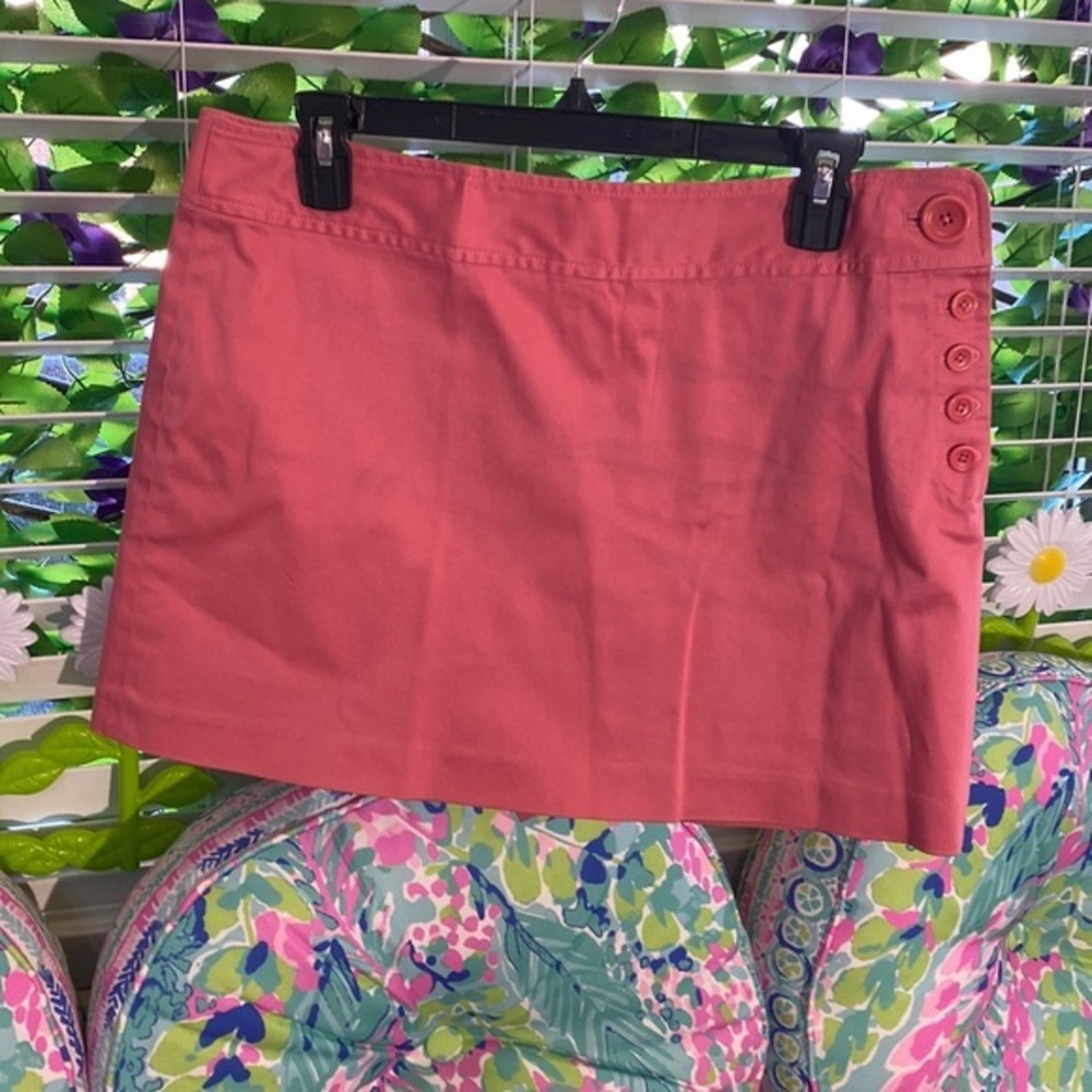 Ann Taylor salmon pink skort